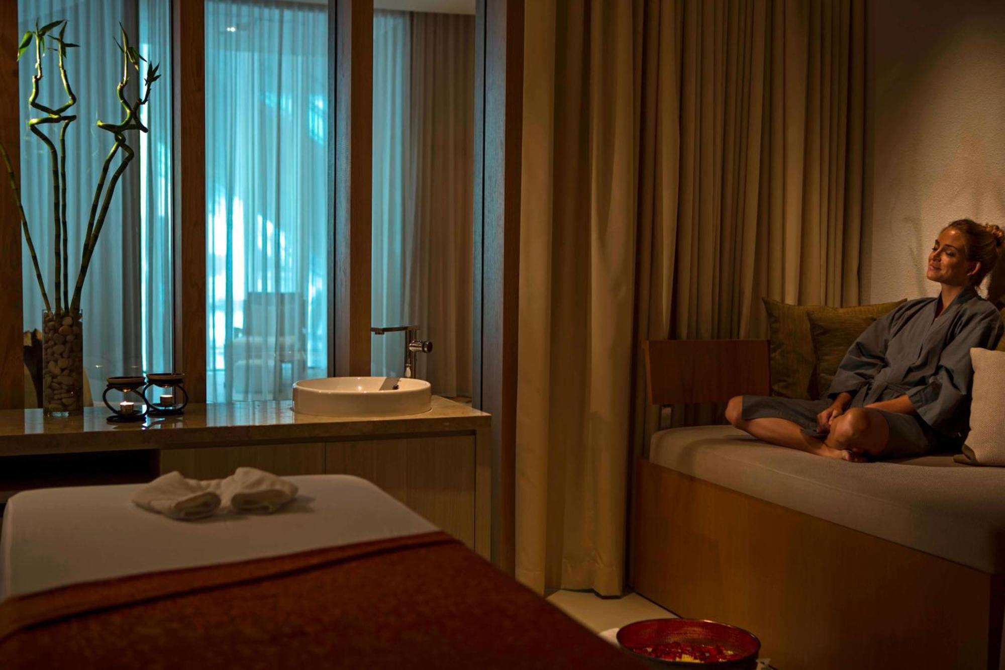 Hotel The Stones - Legian Bali, Autograph Collection